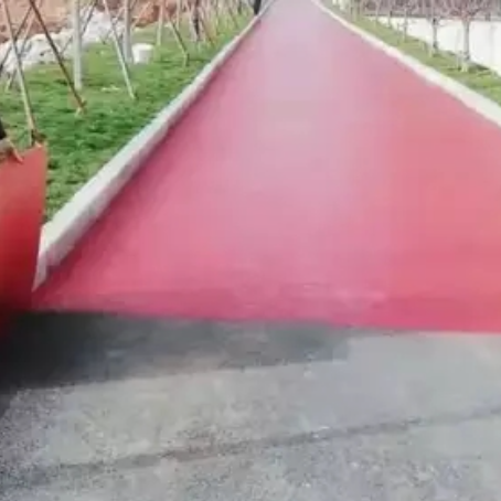 巴中​ 彩色路面喷涂翻新是一种低成本