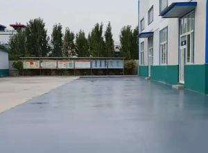巴中彩色路面喷涂翻新的材料对冬季